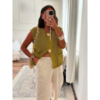 Women Fashion Sleeveless Coarse Needle Knitting Vest Sweater Female Chic Big Pockets Patch Buttons Cardigan Waistcoat Tops 2024